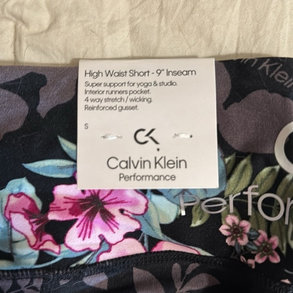Calvin Klein spandex athletic shorts. New with tags size small - Picture 3 of 4